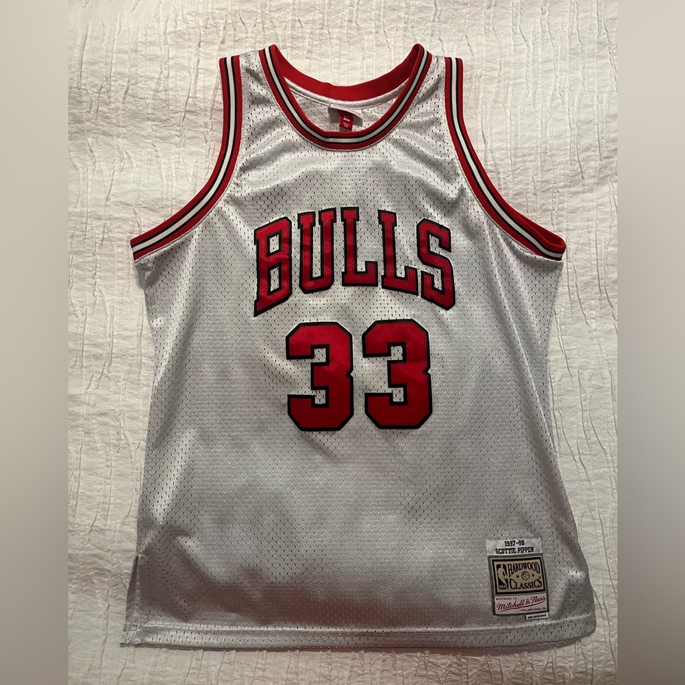 Men's Chicago Bulls Scottie Pippen Mitchell & Ness White 1997-98 Jersey XL
